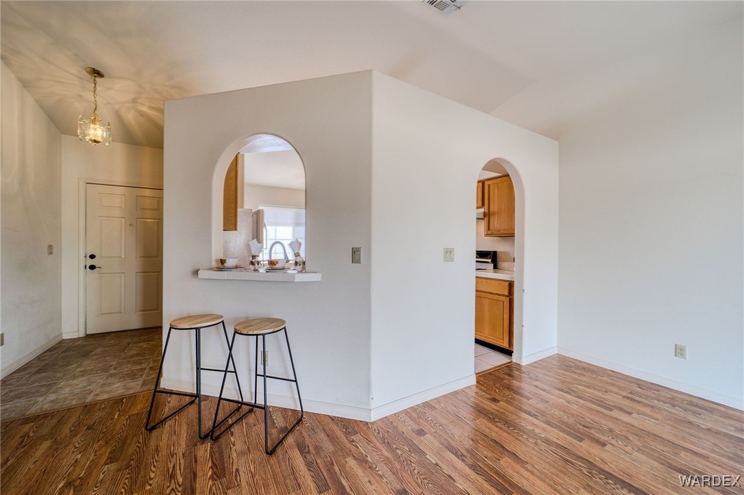 1927 E Leisure Lane