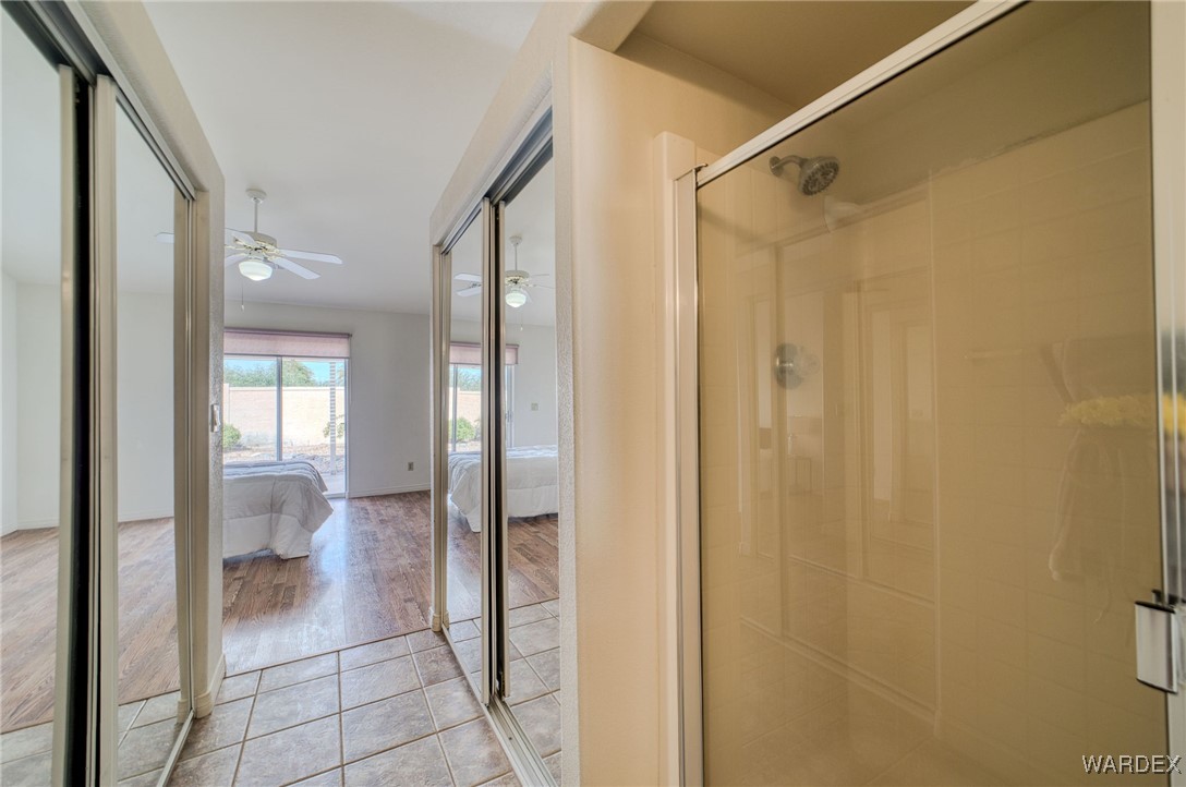 1927 E Leisure Lane