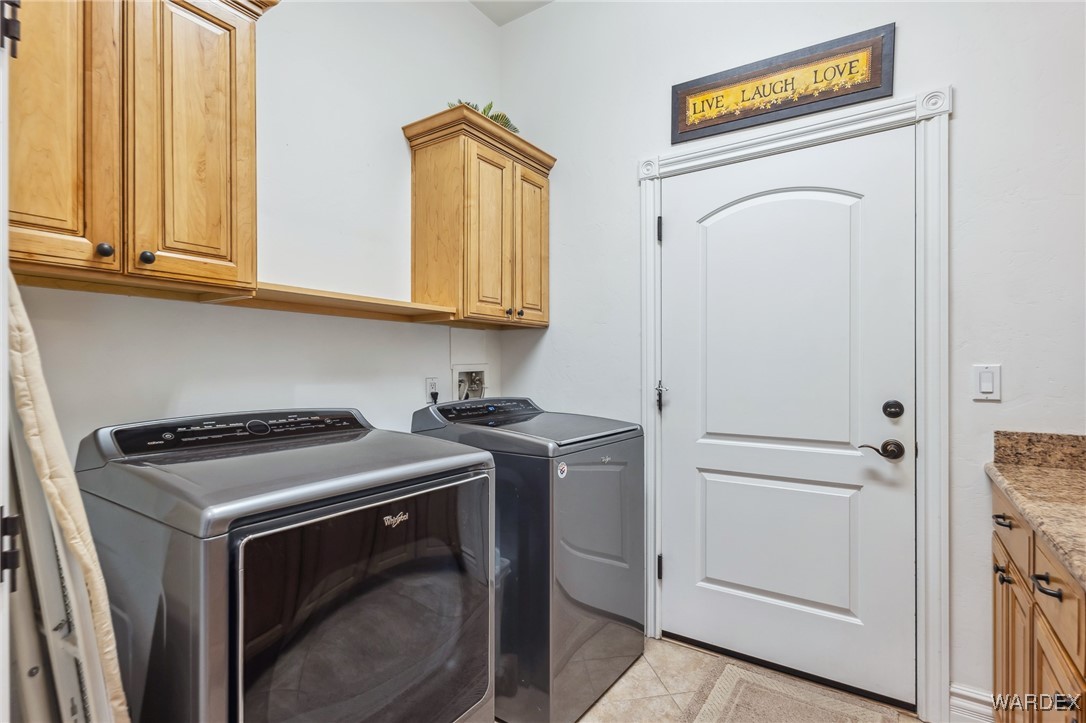 2892 Cresthill Dr.