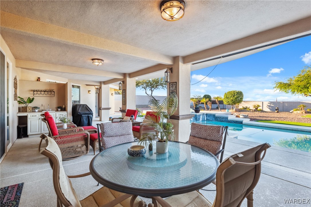 2892 Cresthill Dr.