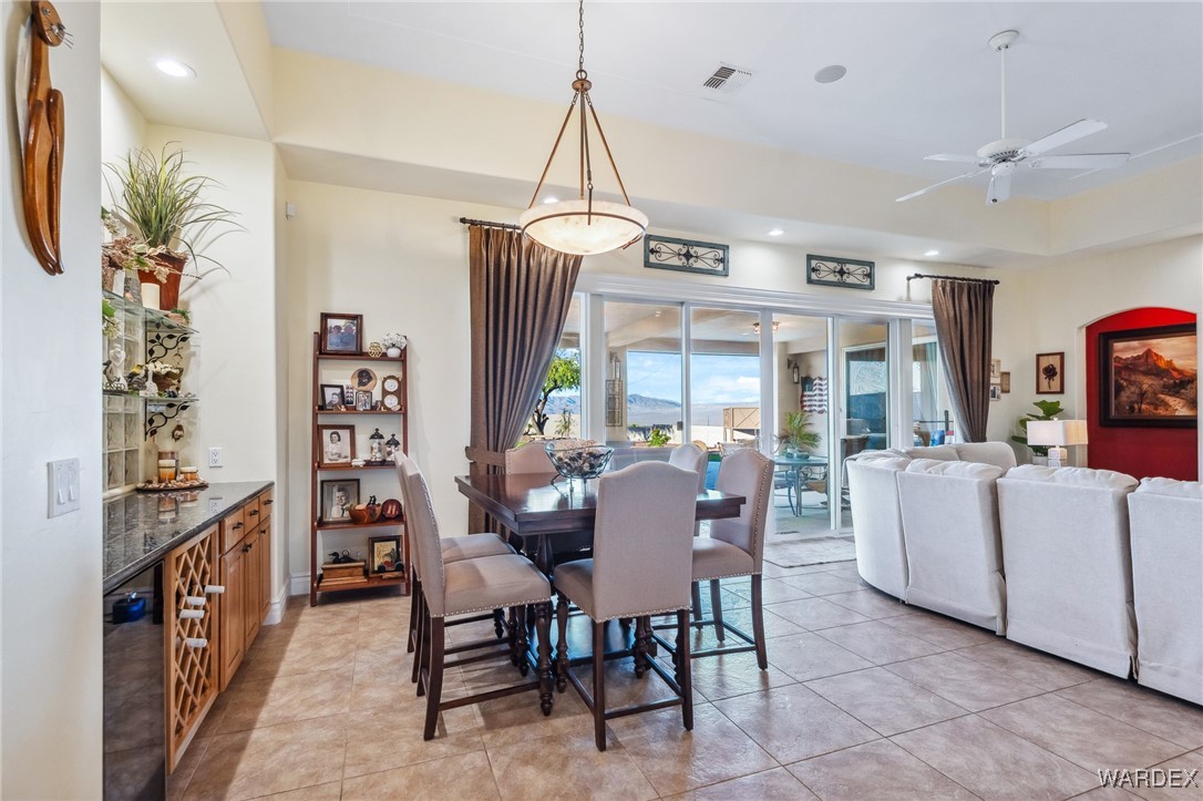 2892 Cresthill Dr.