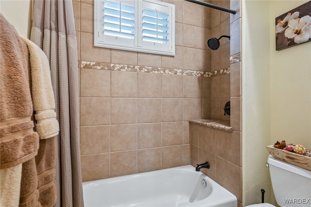2892 Cresthill Dr.