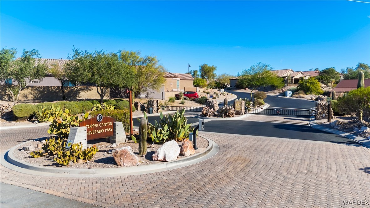 1496 Aztec Cove