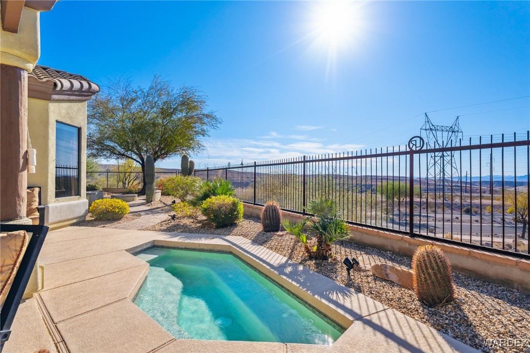 1496 Aztec Cove