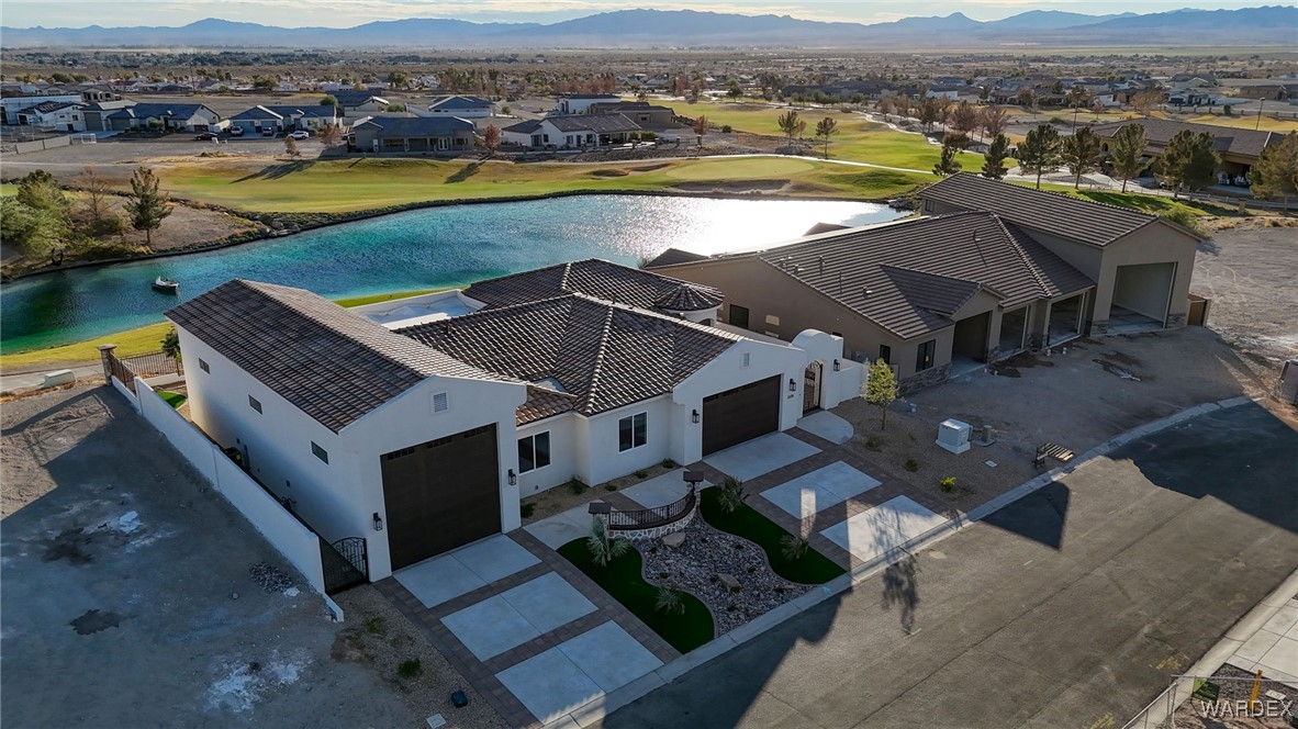 2376 E Paseo Mallorca