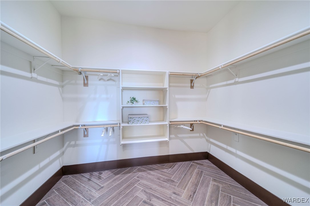 2376 E Paseo Mallorca