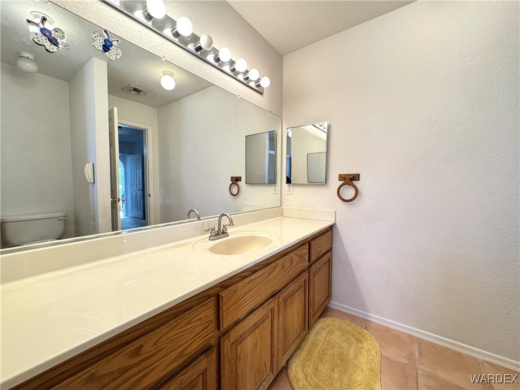 2667 Country Club Drive