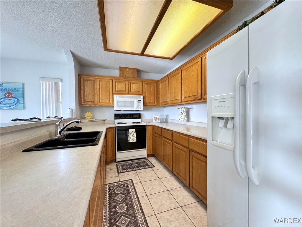 2667 Country Club Drive