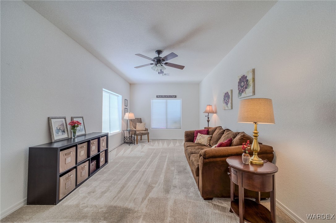 2702 Discovery Road