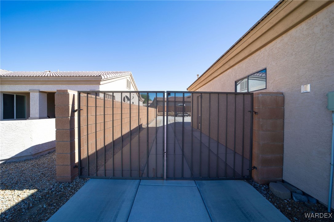 2702 Discovery Road
