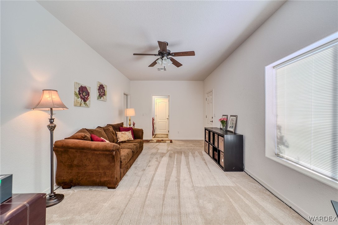 2702 Discovery Road