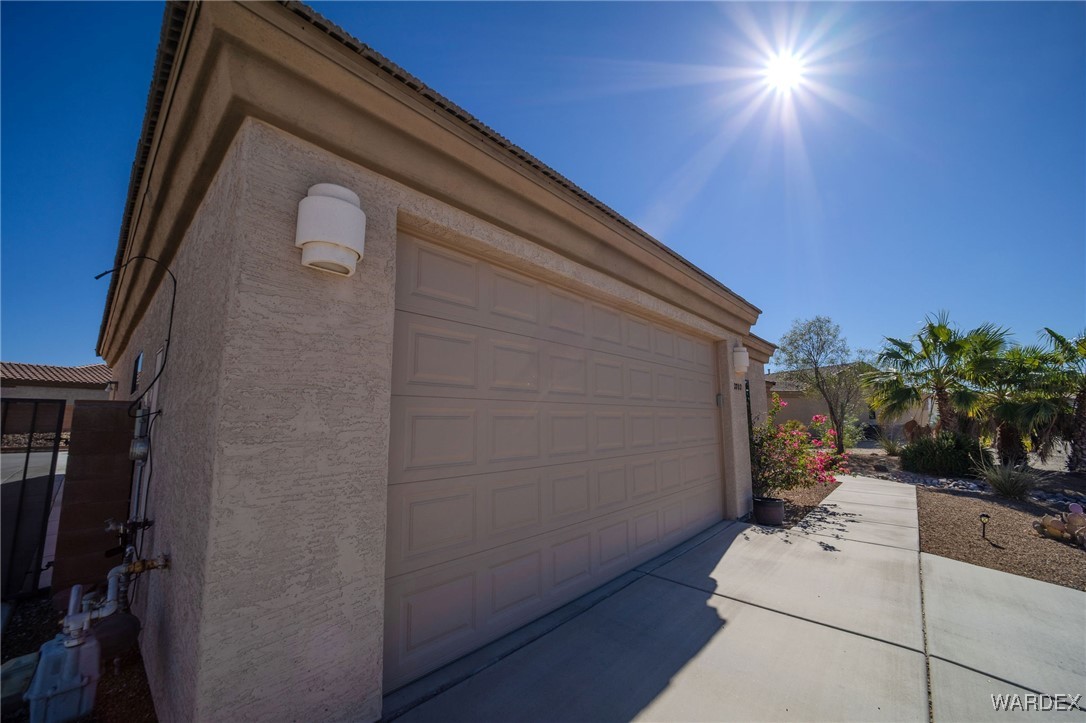 2702 Discovery Road