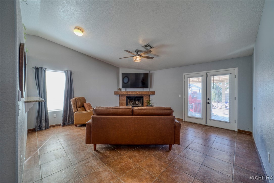 2331 E Primavera Loop