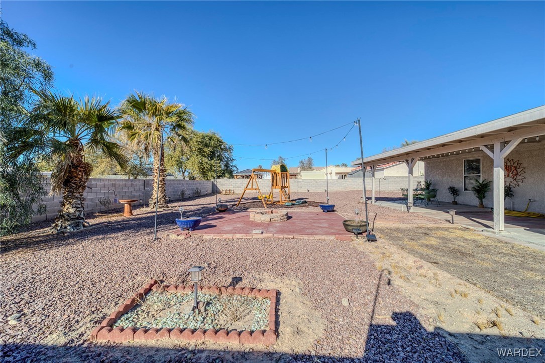 2331 E Primavera Loop