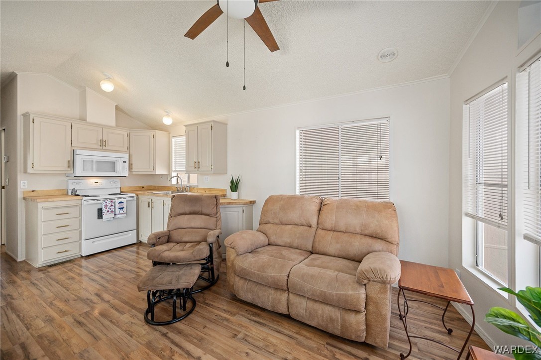 2000 Ramar Road 7