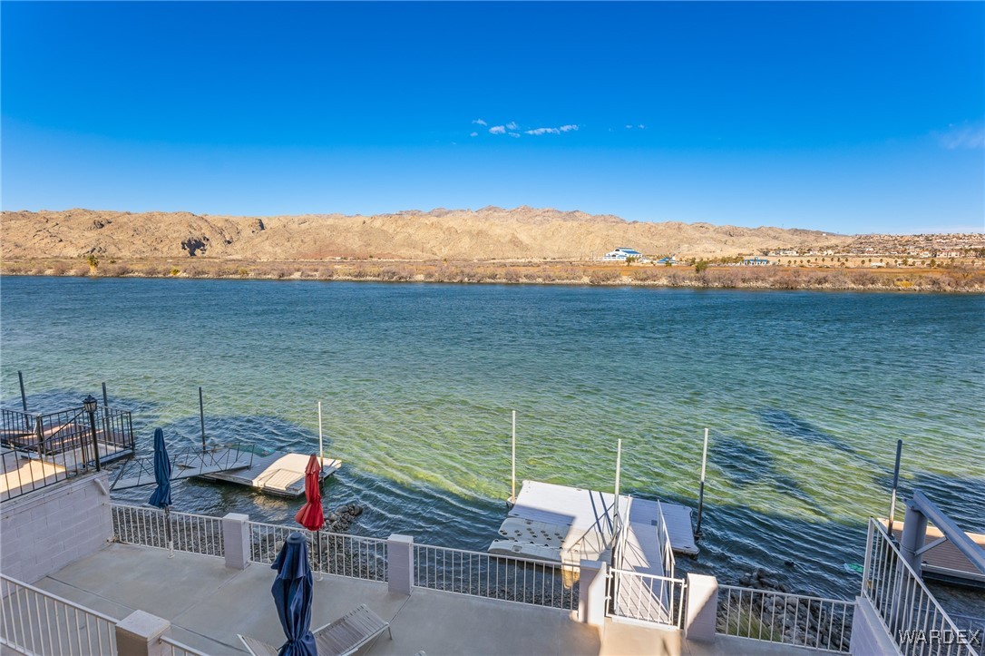 543 Riverfront Drive