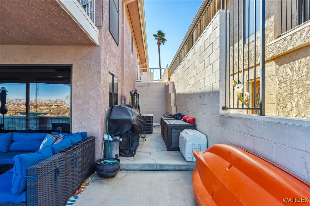 543 Riverfront Drive
