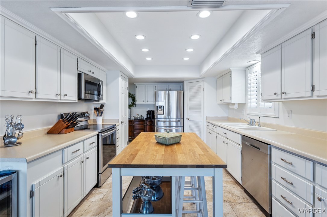 543 Riverfront Drive