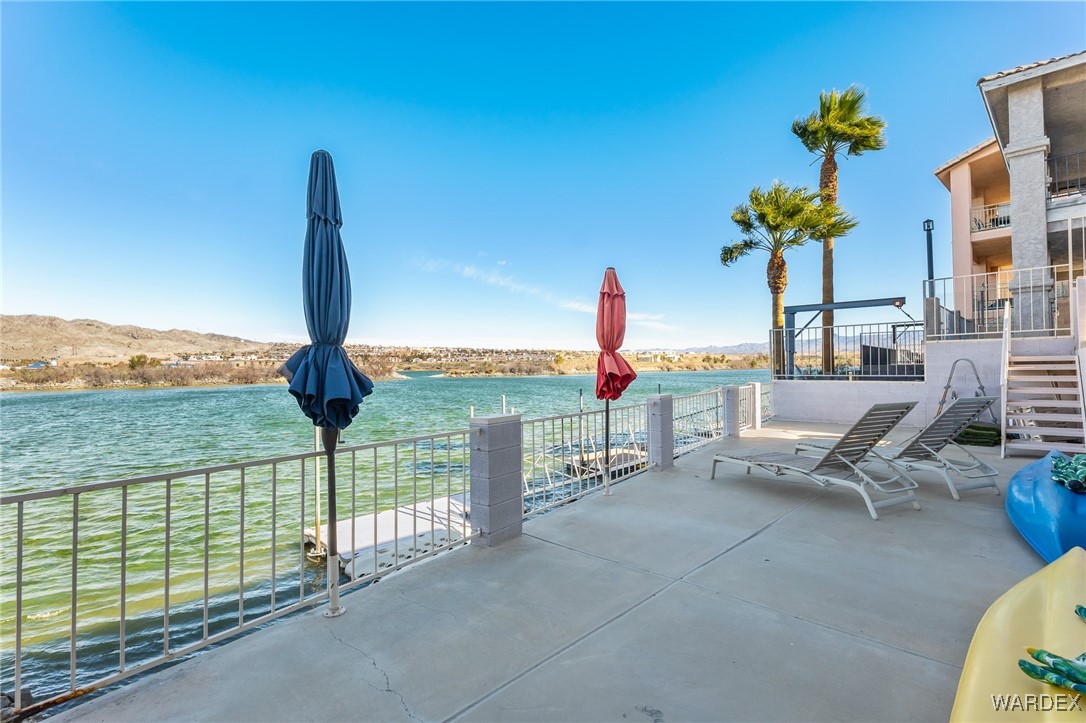 543 Riverfront Drive