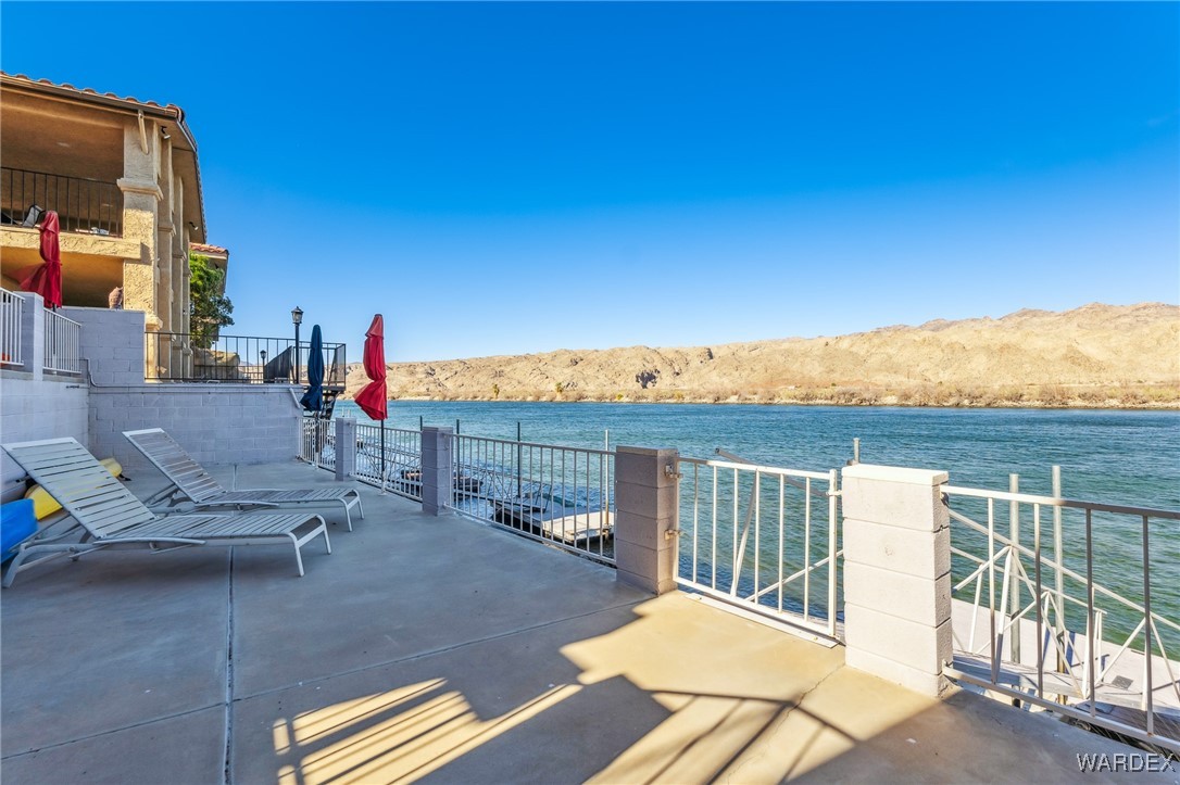 543 Riverfront Drive
