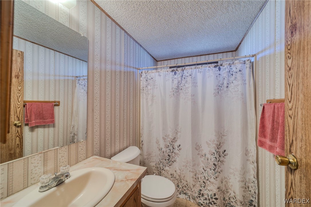 826 Swan Drive