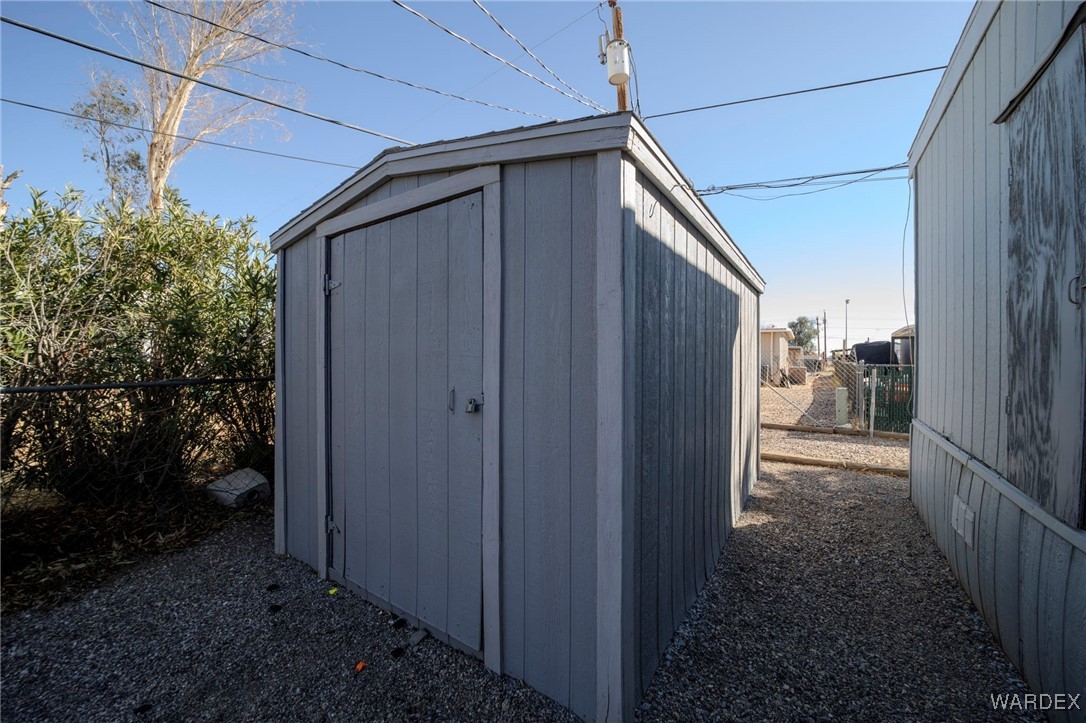 826 Swan Drive