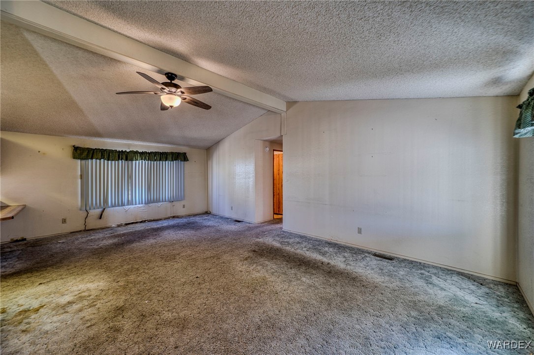 826 Swan Drive