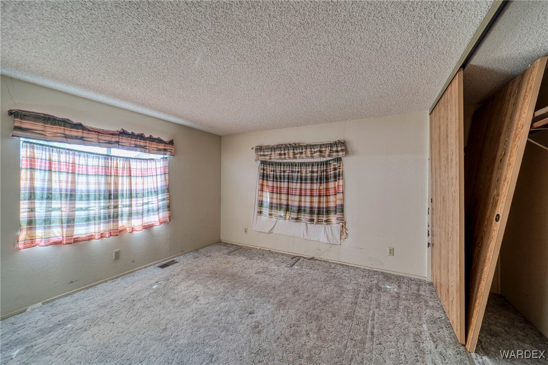 826 Swan Drive