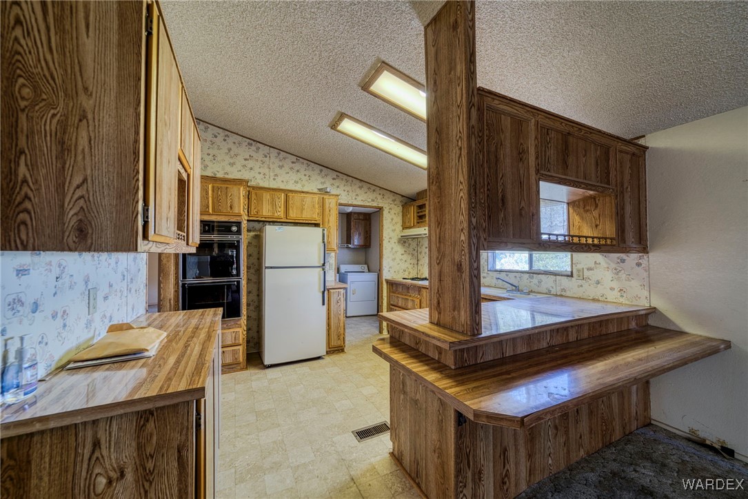 826 Swan Drive