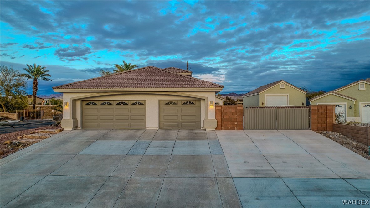 2596 Majestic Way