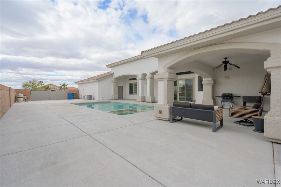 2596 Majestic Way