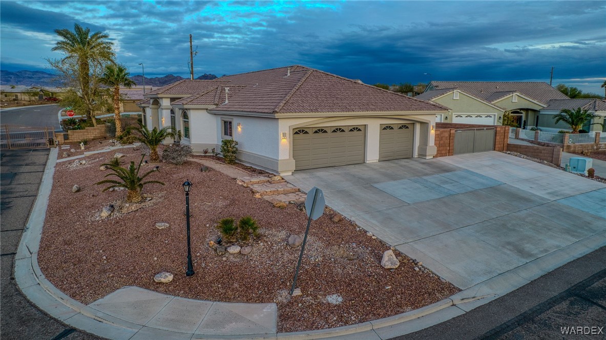 2596 Majestic Way