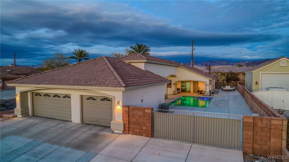 2596 Majestic Way