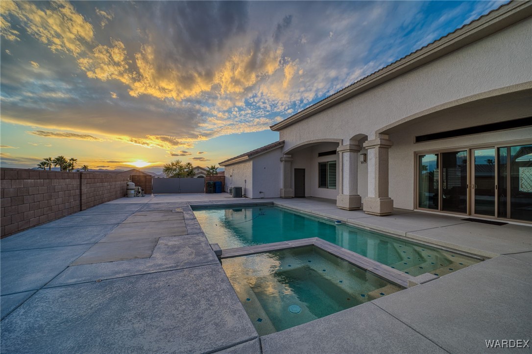 2596 Majestic Way