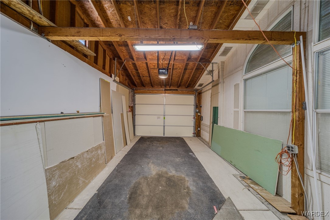 2440 E Arapaho Road