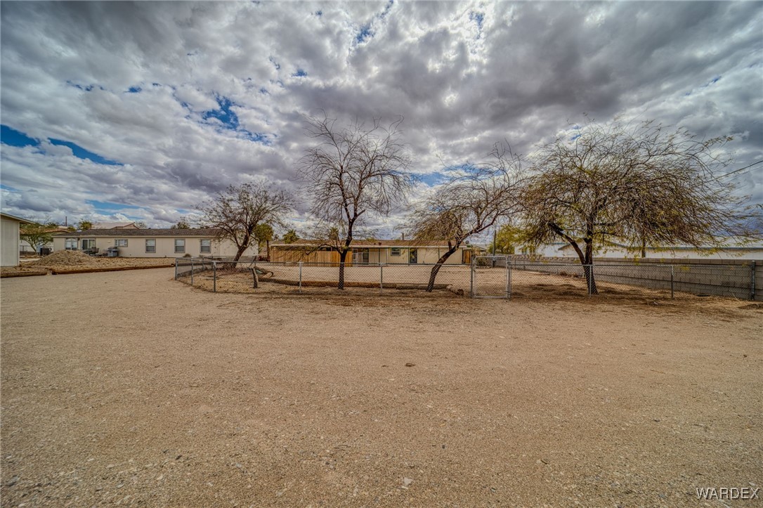 2440 E Arapaho Road