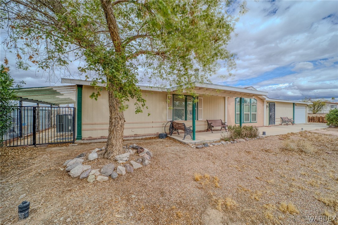 2440 E Arapaho Road