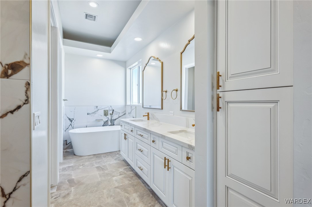 3105 Canyon De Chelly Drive