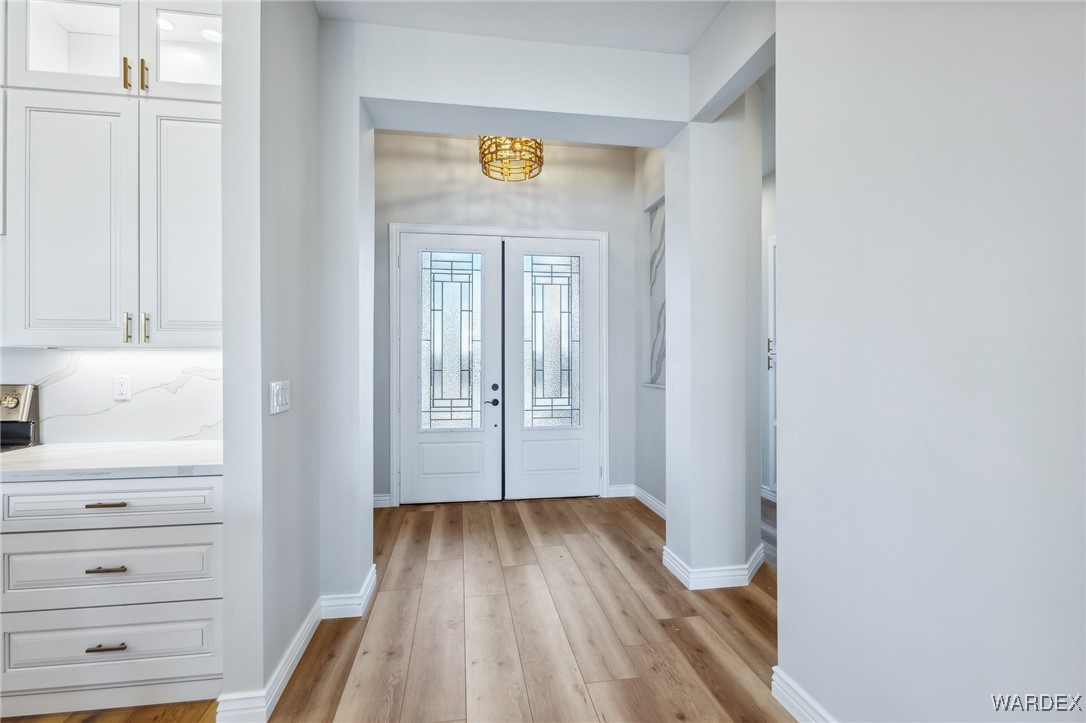 3105 Canyon De Chelly Drive