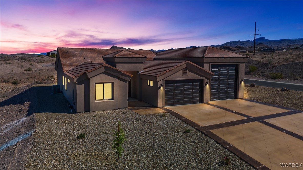 3105 Canyon De Chelly Drive