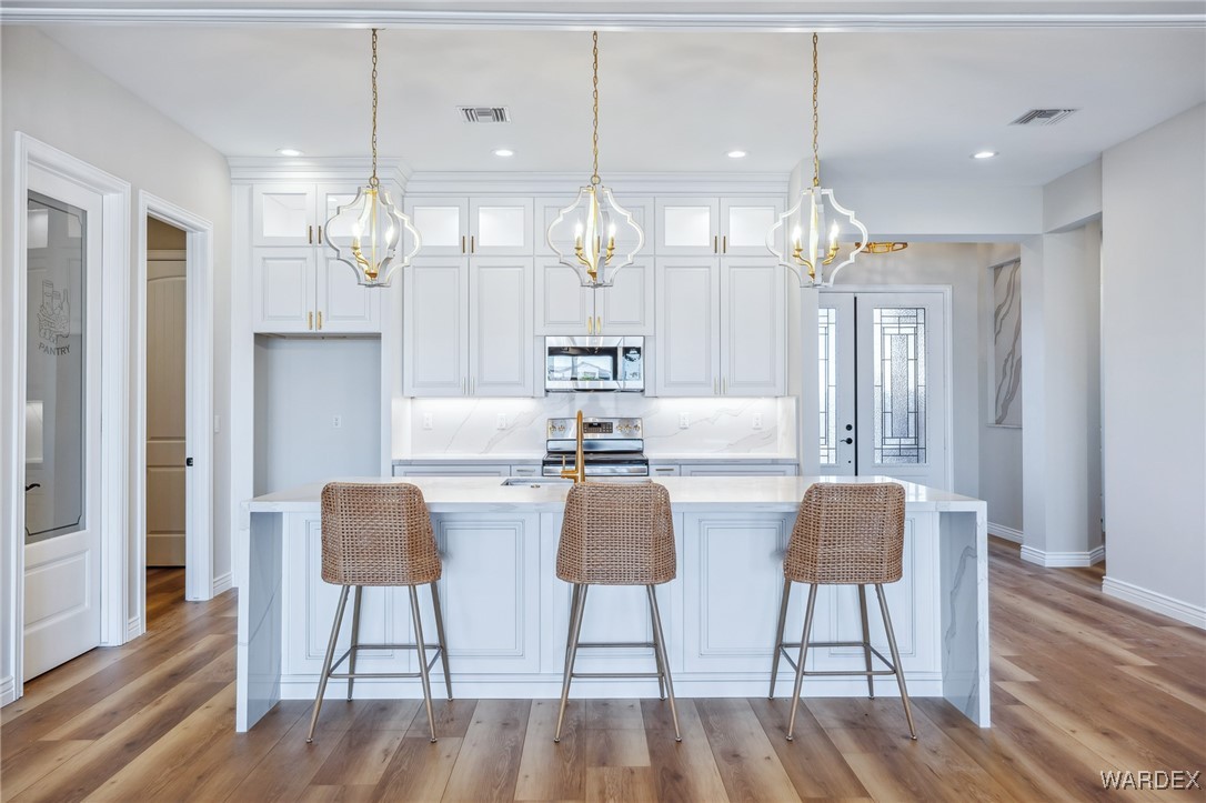 3105 Canyon De Chelly Drive