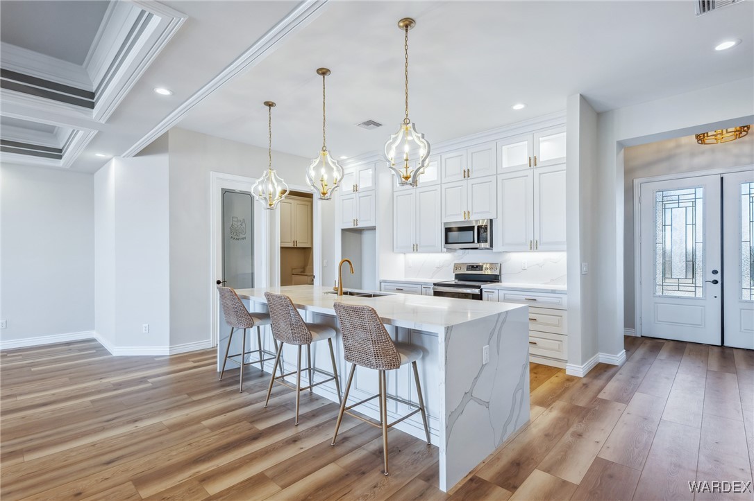 3105 Canyon De Chelly Drive