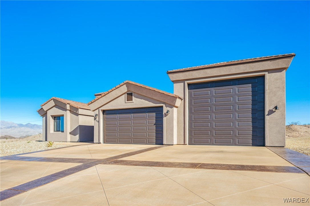 3105 Canyon De Chelly Drive
