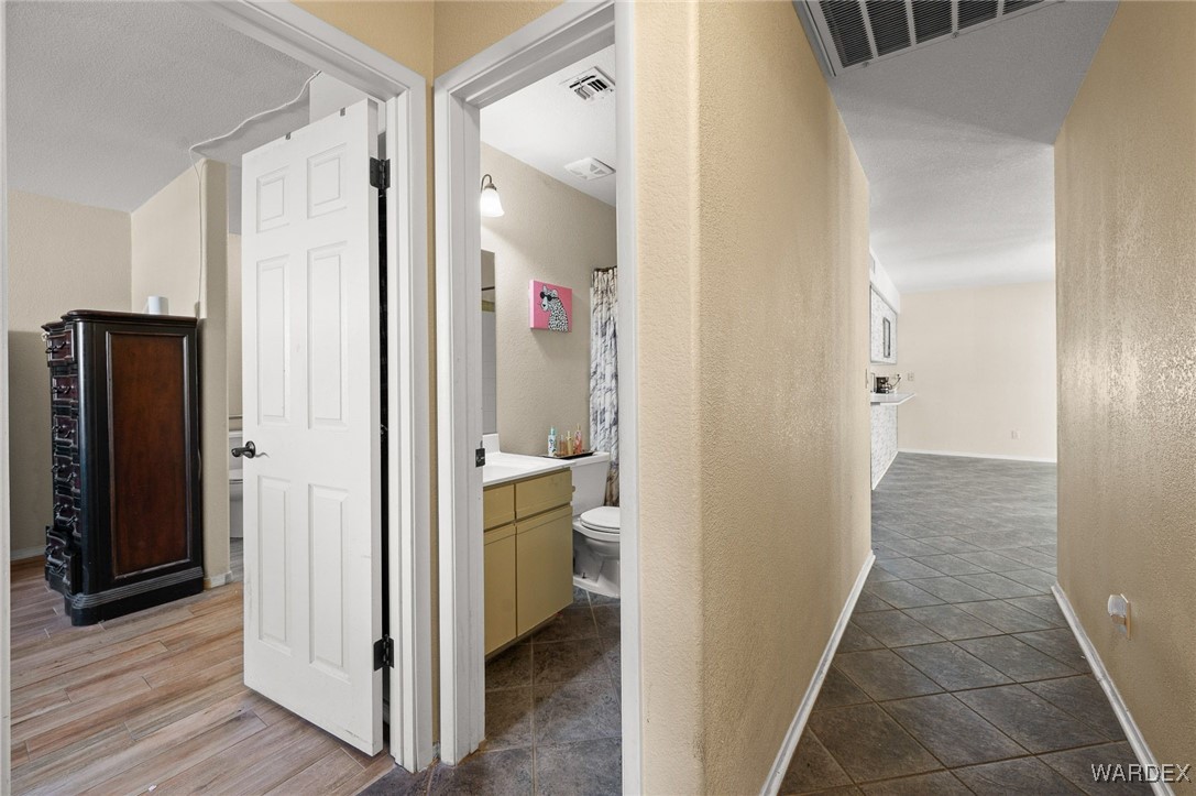 1805 Escalera Circle