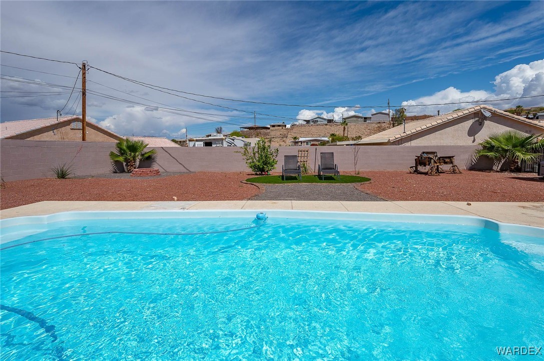 1805 Escalera Circle