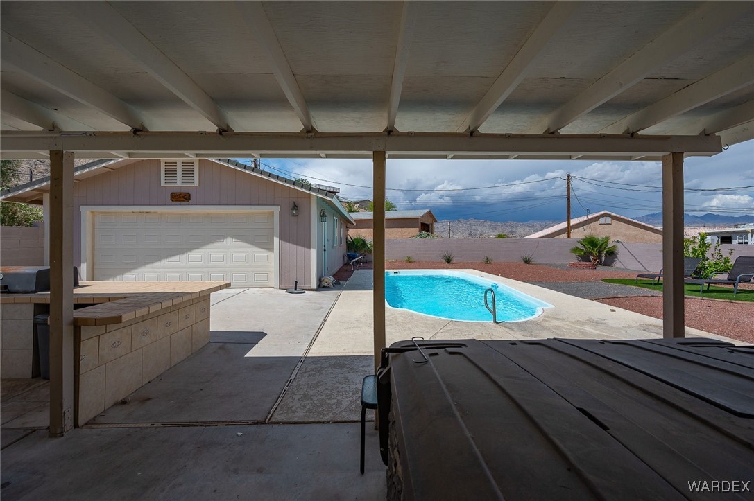 1805 Escalera Circle