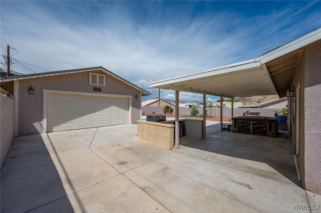 1805 Escalera Circle