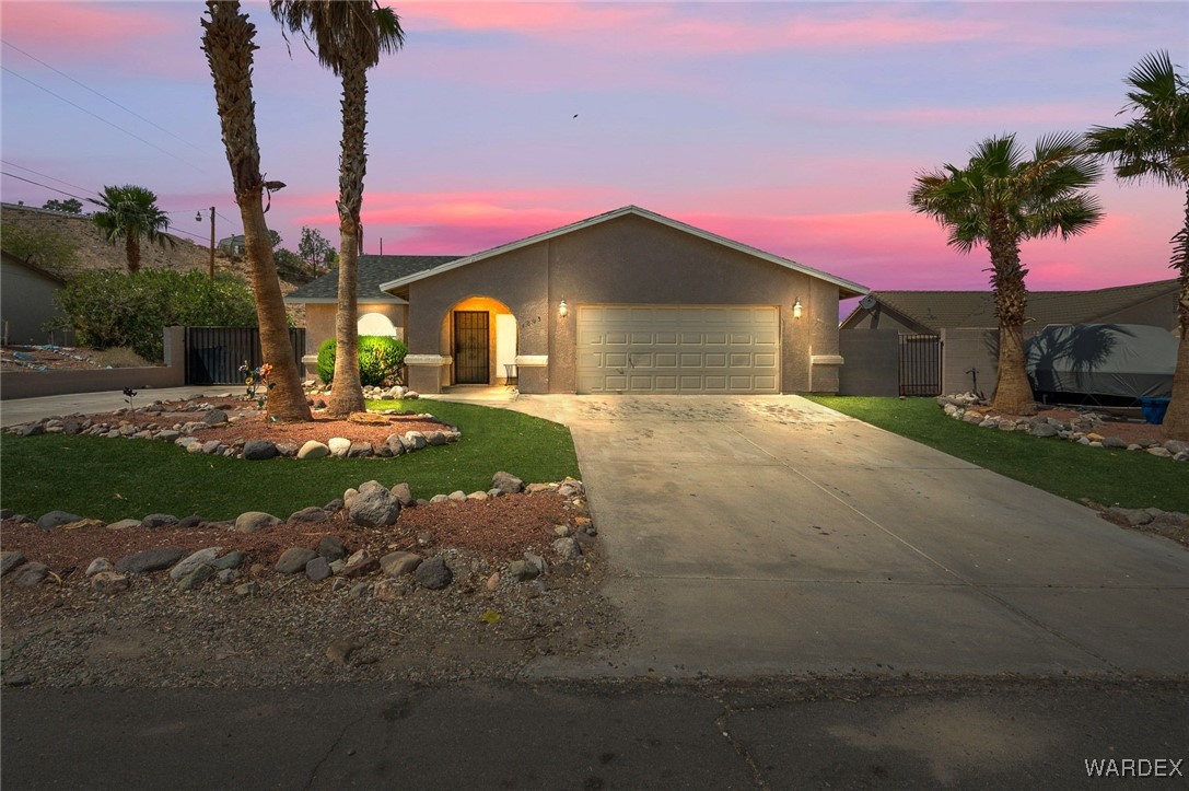 1805 Escalera Circle