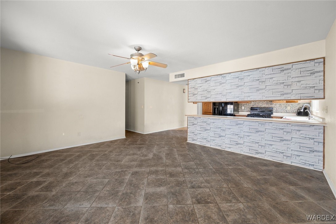 1805 Escalera Circle
