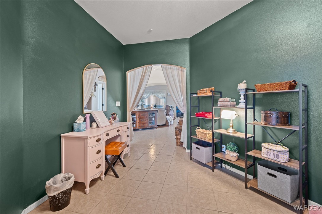 2370 Crimson Road